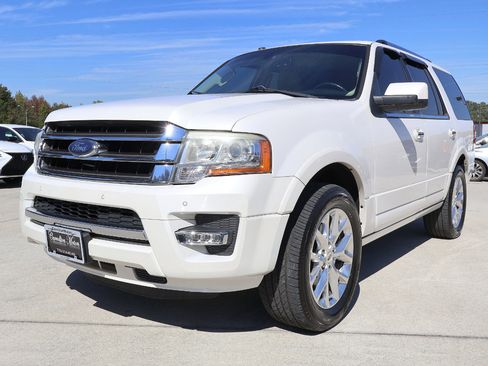 Used 2017 Ford Expedition Limited w/ Equipment Group 301A image 33