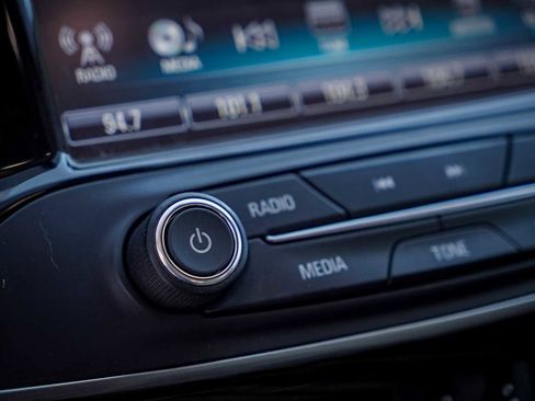 Used 2020 Buick Envision Preferred image 21