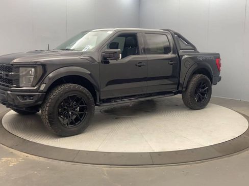 Used 2022 Ford F150 Raptor w/ Raptor 37 Performance Package AWD/4WD image 9