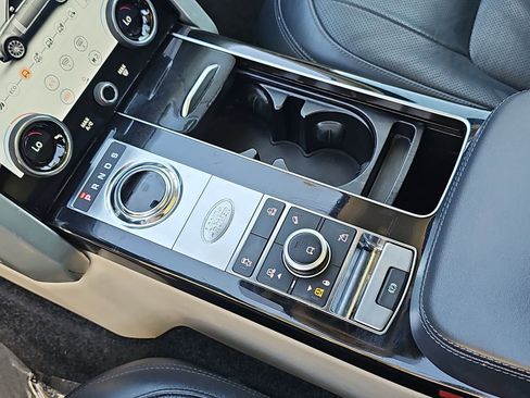 Used 2019 Land Rover Range Rover Long Wheelbase Supercharged AWD/4WD image 26