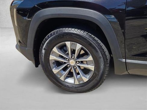 Used 2025 Chevrolet Equinox LT AWD/4WD image 23