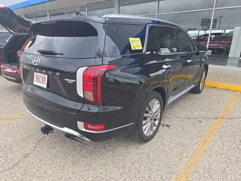 Used 2020 Hyundai Palisade Limited FWD image 3