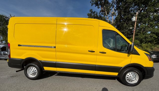 Used 2023 Ford Transit 250 Medium Roof AWD image 1