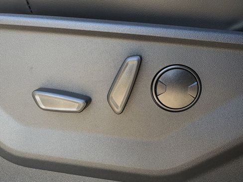 New 2025 Ford Expedition Max Platinum w/ Stealth Appearance Package image 49