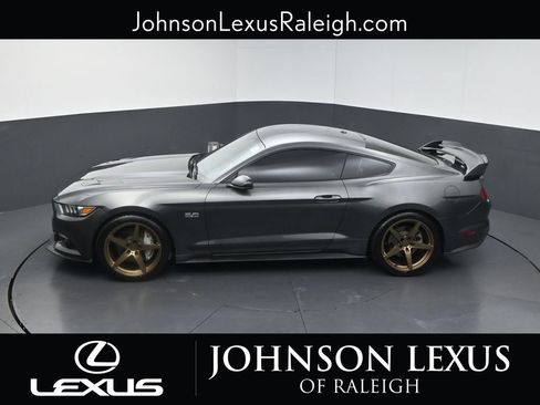 Used 2016 Ford Mustang GT Premium w/ Equipment Group 401A RWD image 27