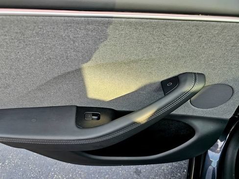 Used 2024 Tesla Model 3 Standard Range RWD image 28