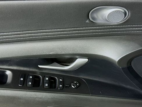 Certified 2023 Hyundai Elantra SEL w/ Convenience Package image 24