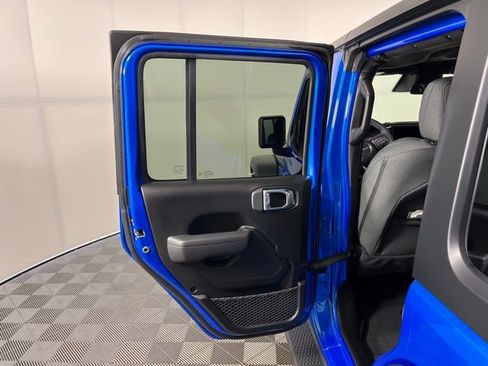 Used 2026 Jeep Wrangler Unlimited Sport AWD/4WD image 38