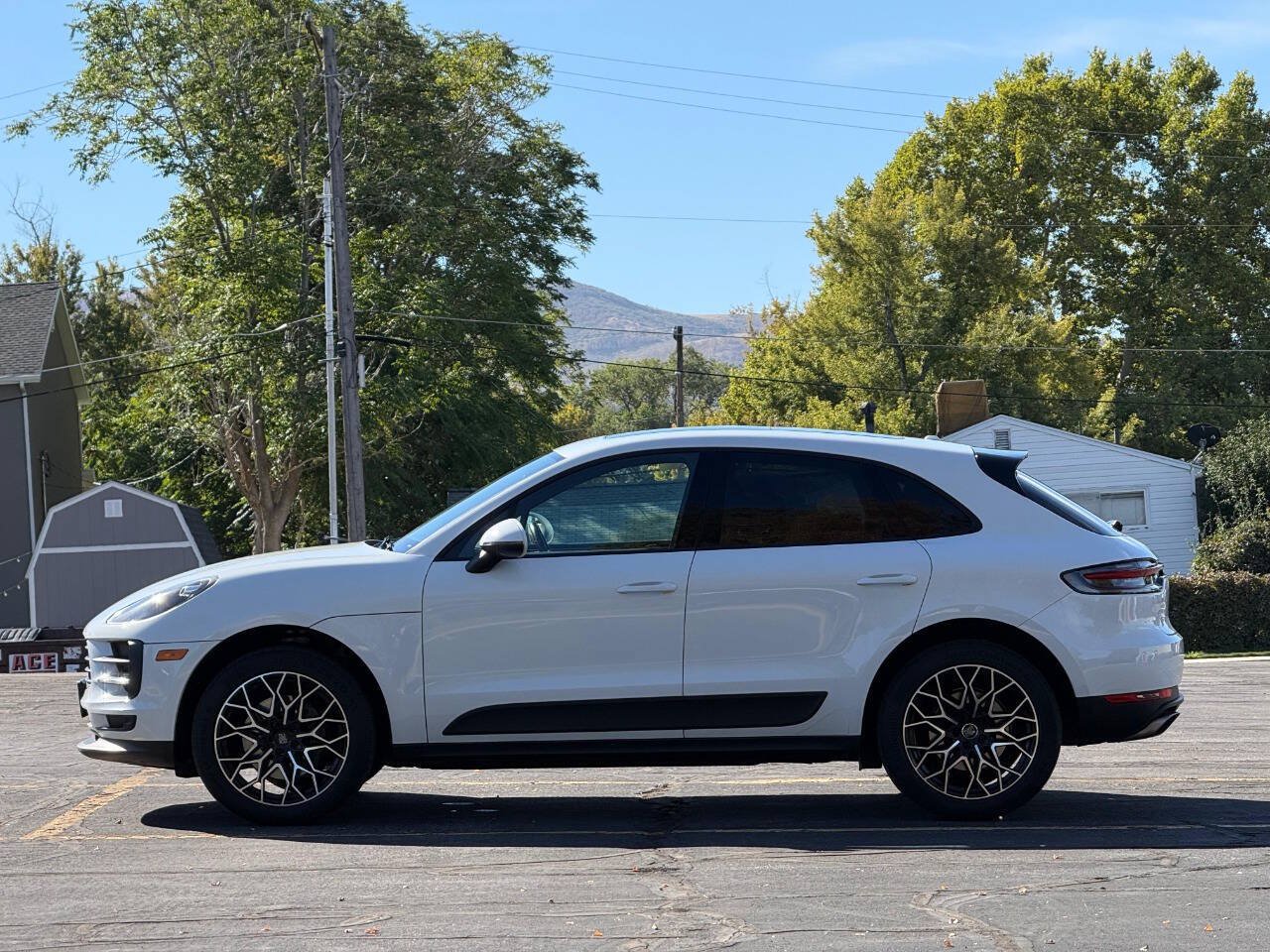 Used 2021 Porsche Macan AWD/4WD image 7
