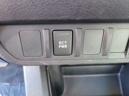 Used 2023 Toyota Tacoma SR image 21