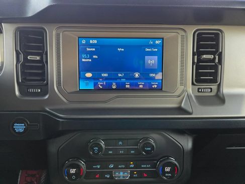 Used 2021 Ford Bronco Outer Banks AWD/4WD image 12