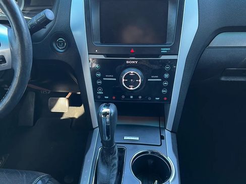 Used 2015 Ford Explorer Sport w/ Equipment Group 401A AWD/4WD image 11