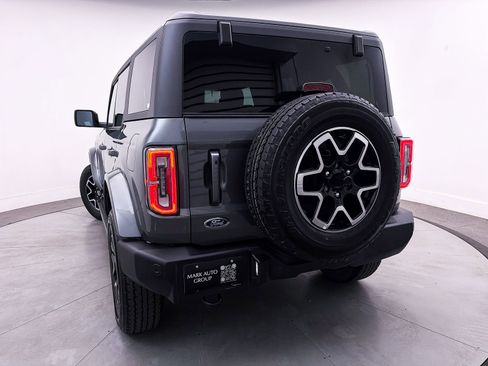 Used 2023 Ford Bronco Outer Banks image 8