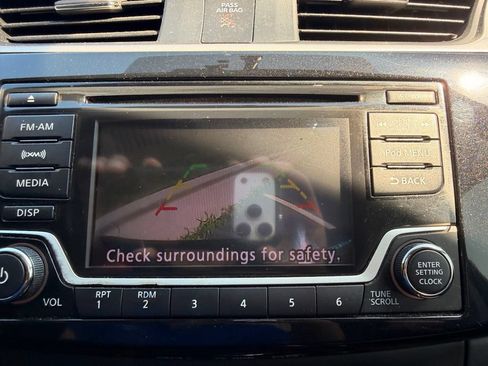 Used 2018 Nissan Sentra SV FWD image 18