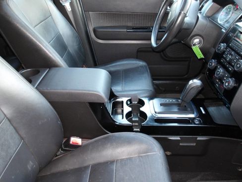 Used 2012 Ford Escape Limited image 31