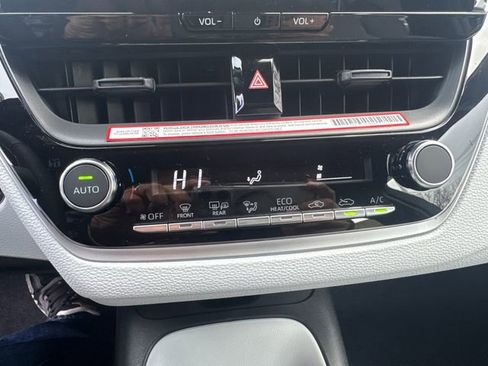 New 2026 Toyota Corolla SE image 32