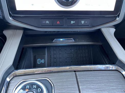 Used 2024 Ford Expedition Max Limited RWD image 24
