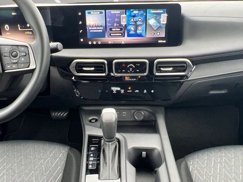 New 2026 Nissan Sentra SV image 3