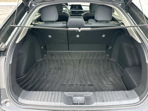 Used 2025 Toyota Prius LE image 10