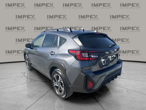 Used 2024 Subaru Crosstrek 2.0i Premium image 3