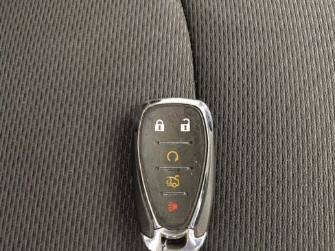 Used 2018 Chevrolet Cruze LT w/ Sun And Sound Package FWD image 32