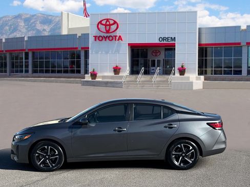 Used 2025 Nissan Sentra SV FWD image 6