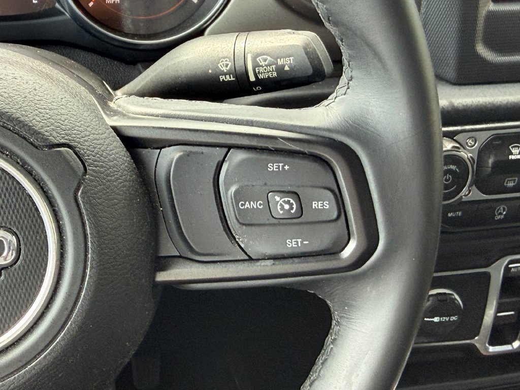 Used 2018 Jeep Wrangler Unlimited Sport S AWD/4WD image 25