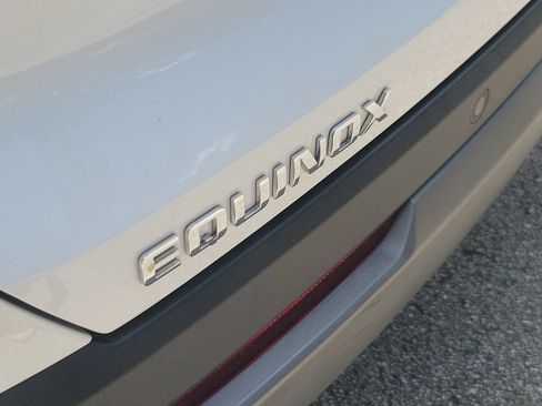 Used 2026 Chevrolet Equinox LT FWD image 6