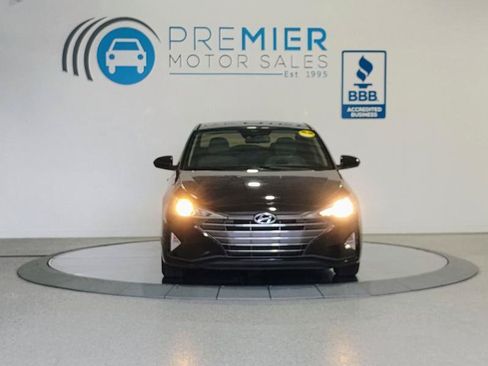 Used 2020 Hyundai Elantra SE w/ Cargo Package (C1) FWD image 9