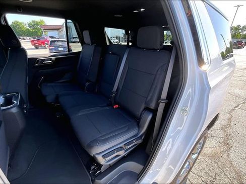 New 2026 Chevrolet Tahoe LS w/ LPO, Chrome Package AWD/4WD image 10
