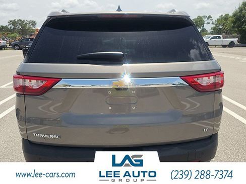 Used 2018 Chevrolet Traverse LT FWD image 4