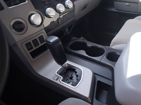 Used 2013 Toyota Tundra 4x4 CrewMax w/ TRD Off-Road Pkg image 10