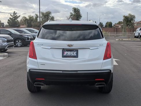 Used 2018 Cadillac XT5 Luxury w/ Driver Awareness Package image 6