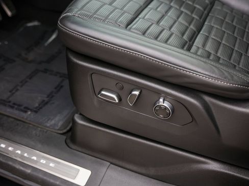 Certified 2024 Cadillac Escalade V image 30