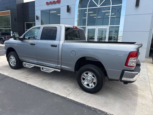 Used 2024 RAM 3500 Tradesman w/ Chrome Appearance Group AWD/4WD image 8