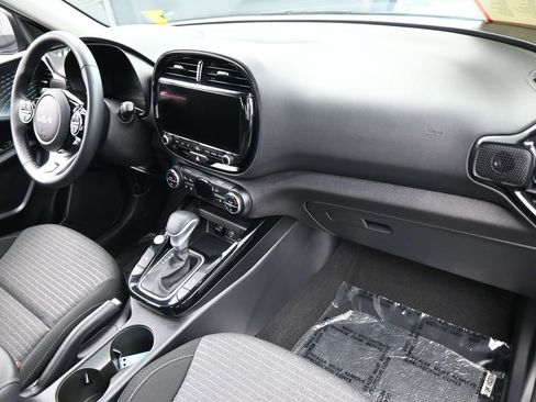 Used 2023 Kia Soul EX image 42