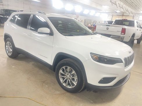 Used 2021 Jeep Cherokee Latitude Lux w/ Comfort/Convenience Group AWD/4WD image 4