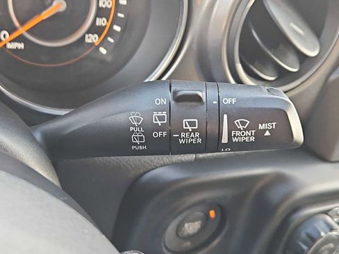 Used 2021 Jeep Wrangler Sport S image 23