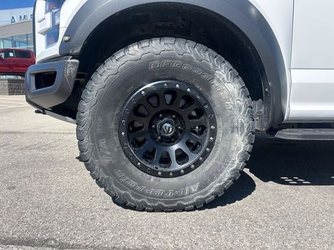 Used 2018 Ford F150 Raptor w/ Equipment Group 802A Luxury AWD/4WD image 31