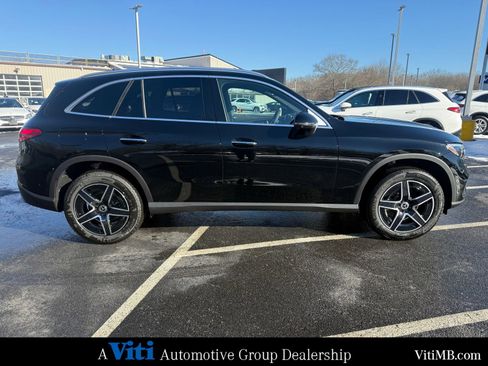 New 2026 Mercedes-Benz GLC 300 GLC 300 image 9