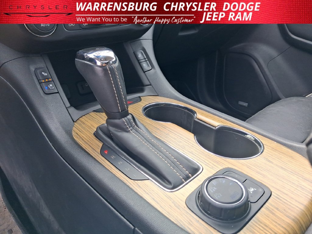 Used 2018 GMC Acadia Denali w/ Technology Package AWD/4WD image 22