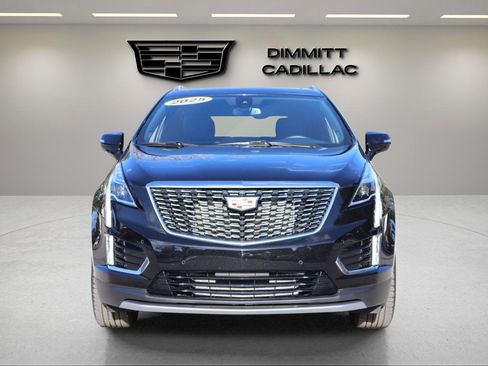 Certified 2025 Cadillac XT5 Premium Luxury image 8