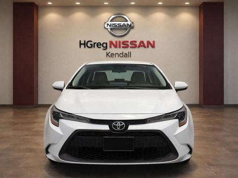 Used 2020 Toyota Corolla LE FWD image 5
