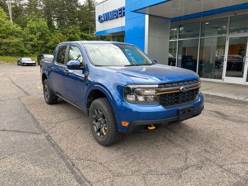 Used 2023 Ford Maverick Tremor w/ Tremor Off-Road Package AWD/4WD image 3