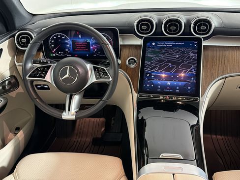 Used 2023 Mercedes-Benz GLC 300 4MATIC image 28