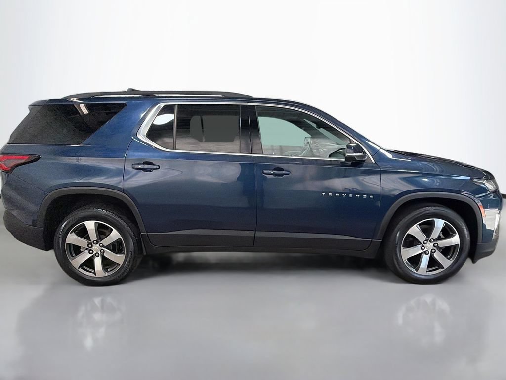 Used 2023 Chevrolet Traverse LT w/ LT Premium Package AWD/4WD image 10
