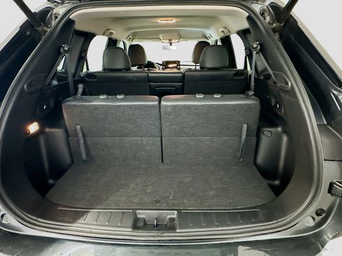 Used 2024 Mitsubishi Outlander SE image 30