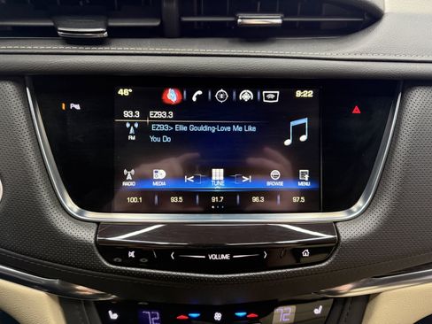 Used 2019 Cadillac XT5 AWD image 17