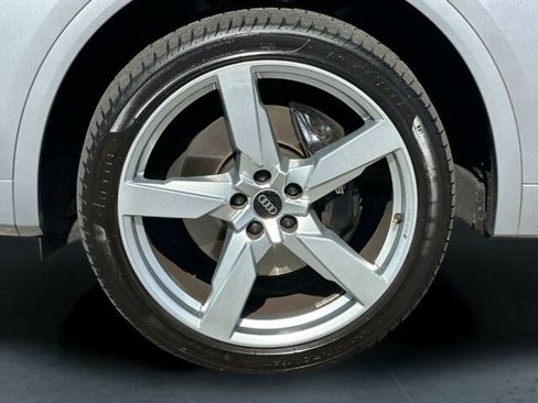 Used 2022 Audi SQ5 Premium image 34