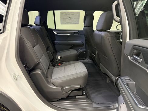 New 2026 GMC Acadia Elevation w/ LPO, Floor Liner Package image 18